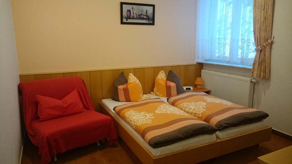 Pension Und Berggasthaus Kapellenstein Geyer Pokoj fotografie